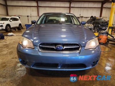 Piąte zdjęcie samochodu w środku: 2005 SUBARU LEGACY 2.5I VIN:4S3BL616557209965 - miniatura