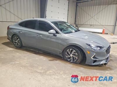 Czwarte zdjęcie samochodu z boku: 2021 HYUNDAI SONATA HYBRID BLUE VIN:KMHL24JJ2MA029176 - miniatura