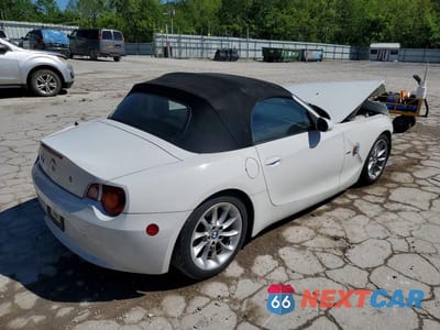 Zdjęcie 10 z 12 samochodu: 2003 BMW Z4 2.5 VIN:4USBT33473LS47884 - miniatura