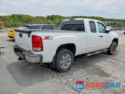 Trzecie zdjęcie samochodu z tyłu: 2011 GMC SIERRA K1500 SLE VIN:1GTR2VE38BZ139504 - miniatura