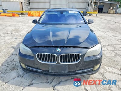 Piąte zdjęcie samochodu w środku: 2013 BMW 535 I VIN:WBAFR7C54DC819742 - miniatura