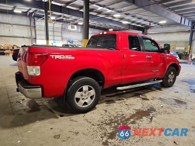 Trzecie zdjęcie samochodu z tyłu: 2011 TOYOTA TUNDRA DOUBLE CAB LIMITED VIN:5TFBY5F17BX208692 - miniatura