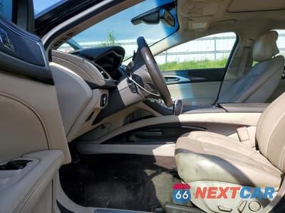 Zdjęcie 7 z 12 samochodu: 2017 LINCOLN MKZ RESERVE VIN:3LN6L5E98HR623590 - miniatura