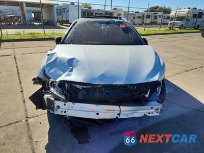 Piąte zdjęcie samochodu w środku: 2024 TOYOTA CAMRY XSE VIN:4T1K31AK4RU074142 - miniatura