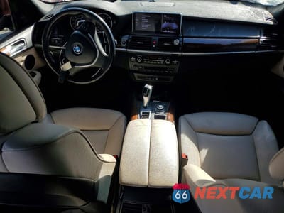 Zdjęcie 8 z 13 samochodu: 2012 BMW X5 XDRIVE50I VIN:5UXZV8C50CL425167 - miniatura