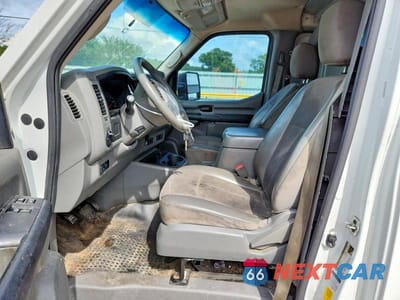 Zdjęcie 7 z 14 samochodu: 2020 NISSAN NV 2500 HD SV VIN:1N6AF0KY0LN801148 - miniatura