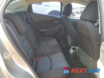 Zdjęcie 10 z 13 samochodu: 2016 SCION IA BASE VIN:3MYDLBZV8GY104448 - miniatura