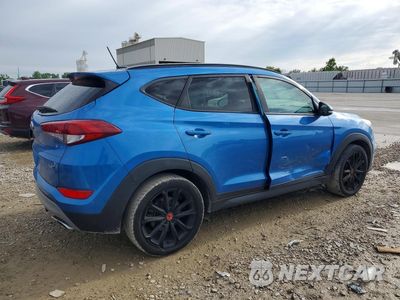Trzecie zdjęcie samochodu z tyłu: 2017 HYUNDAI TUCSON NIGHT VIN:KM8J33A28HU442456 - miniatura