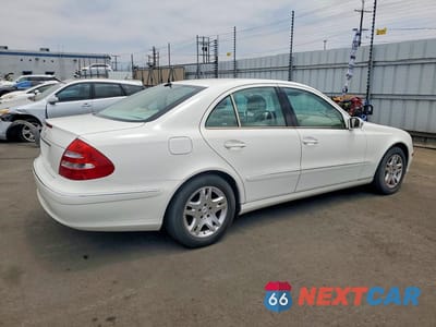 Trzecie zdjęcie samochodu z tyłu: 2005 MERCEDES-BENZ E 320 VIN:WDBUF65J95A678489 - miniatura
