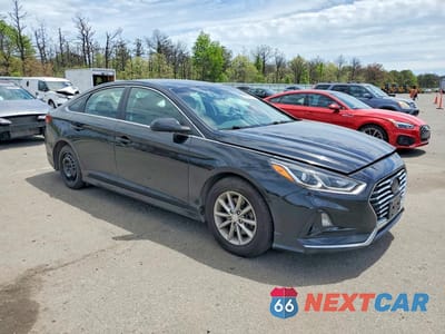Czwarte zdjęcie samochodu z boku: 2018 HYUNDAI SONATA SE VIN:5NPE24AFXJH693660 - miniatura