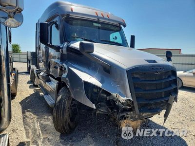 2020 FREIGHTLINER CASCADIA 126