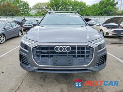 Piąte zdjęcie samochodu w środku: 2019 AUDI Q8 PREMIUM VIN:WA1AVAF17KD038696 - miniatura