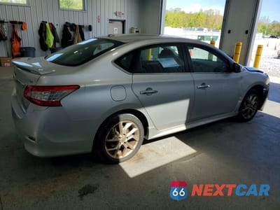 Trzecie zdjęcie samochodu z tyłu: 2014 NISSAN SENTRA SR VIN:3N1AB7AP9EY305306 - miniatura