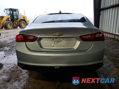 Zdjęcie 6 z 12 samochodu: 2017 CHEVROLET MALIBU LT VIN:1G1ZE5ST1HF142131 - miniatura