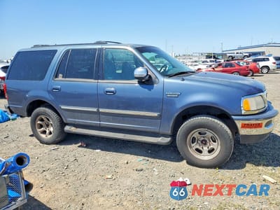 Czwarte zdjęcie samochodu z boku: 1998 FORD EXPEDITION VIN:1FMPU18LXWLC18537 - miniatura