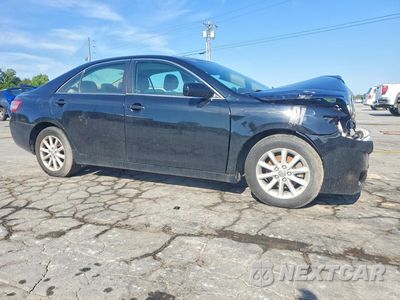 Czwarte zdjęcie samochodu z boku: 2010 TOYOTA CAMRY XLE VIN:4T1BF3EK7AU532659 - miniatura