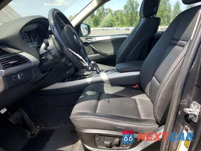 Zdjęcie 7 z 12 samochodu: 2012 BMW X5 XDRIVE35I VIN:5UXZV4C58CL988282 - miniatura