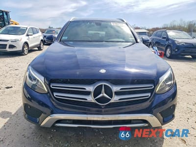 Piąte zdjęcie samochodu w środku: 2017 MERCEDES-BENZ GLC 300 4MATIC VIN:WDC0G4KB9HF199800 - miniatura