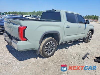 Trzecie zdjęcie samochodu z tyłu: 2025 TOYOTA TUNDRA CREWMAX LIMITED VIN:5TFJA5DB4SX243010 - miniatura