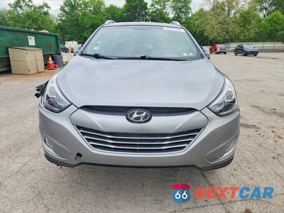 Piąte zdjęcie samochodu w środku: 2015 HYUNDAI TUCSON SE VIN:KM8JUCAG6FU117486 - miniatura