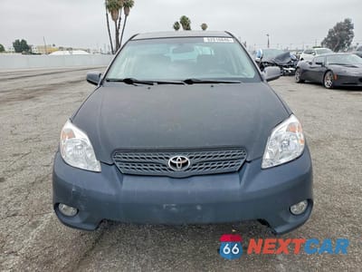 Piąte zdjęcie samochodu w środku: 2006 TOYOTA COROLLA MATRIX XR VIN:2T1KR32E76C610954 - miniatura