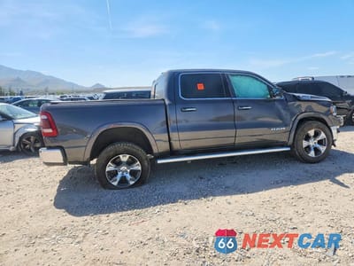 Trzecie zdjęcie samochodu z tyłu: 2022 RAM 1500 LARAMIE VIN:1C6SRFJT9NN282120 - miniatura