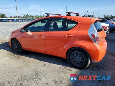 Drugie zdjęcie samochodu z przodu: 2013 TOYOTA PRIUS C TWO VIN:JTDKDTB37D1058354 - miniatura