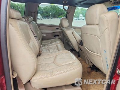 Zdjęcie 11 z 14 samochodu: 2003 CHEVROLET SUBURBAN C1500 VIN:1GNEC16Z13J251611 - miniatura