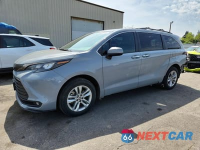 2023 TOYOTA SIENNA WOODLAND EDITION 5TDCSKFC5PS085865 - główne zdjęcie licytacji z USA - miniatura