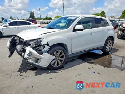 2015 MITSUBISHI OUTLANDER SPORT ES 4A4AP3AU7FE053592 - główne zdjęcie licytacji z USA - miniatura