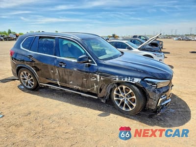 Czwarte zdjęcie samochodu z boku: 2019 BMW X5 XDRIVE40I VIN:5UXCR6C5XKLL10024 - miniatura