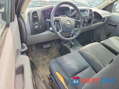 Zdjęcie 8 z 12 samochodu: 2011 CHEVROLET SILVERADO K1500 VIN:1GCNKPEX3BZ265153 - miniatura