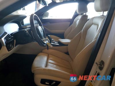 Zdjęcie 7 z 12 samochodu: 2020 BMW 530E VIN:WBAJA9C02LCD50458 - miniatura