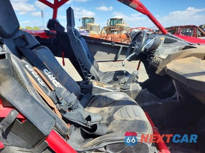 Piąte zdjęcie samochodu w środku: 2024 CAN-AM MAVERICK X3 UTILITY VEHICLE VIN:3JBVNAV29RE000559 - miniatura