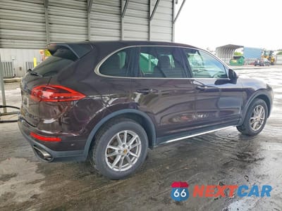 Trzecie zdjęcie samochodu z tyłu: 2016 PORSCHE CAYENNE VIN:WP1AA2A23GLA10638 - miniatura