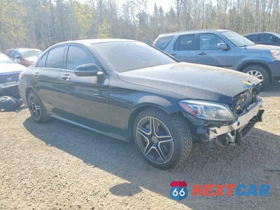 Czwarte zdjęcie samochodu z boku: 2019 MERCEDES-BENZ C 300 4MATIC VIN:55SWF8EB1KU297042 - miniatura