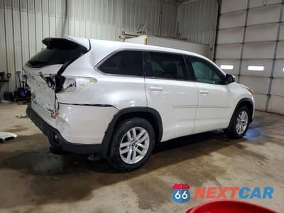 Trzecie zdjęcie samochodu z tyłu: 2016 TOYOTA HIGHLANDER LE VIN:5TDBKRFH6GS321150 - miniatura