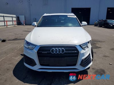 Piąte zdjęcie samochodu w środku: 2018 AUDI Q3 PREMIUM VIN:WA1ECCFS1JR002807 - miniatura