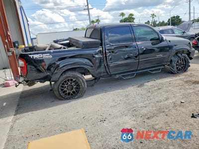 Trzecie zdjęcie samochodu z tyłu: 2006 TOYOTA TUNDRA DOUBLE CAB SR5 VIN:5TBDT44146S513768 - miniatura