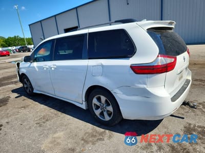 Drugie zdjęcie samochodu z przodu: 2018 TOYOTA SIENNA LE VIN:5TDKZ3DC2JS963677 - miniatura