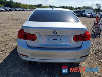 Zdjęcie 6 z 12 samochodu: 2018 BMW 320 XI VIN:WBA8E5G57JNU47185 - miniatura
