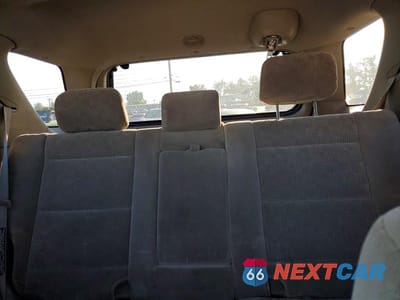 Zdjęcie 10 z 13 samochodu: 2005 KIA SORENTO LX VIN:KNDJD733755365017 - miniatura