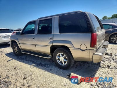 Drugie zdjęcie samochodu z przodu: 2000 CADILLAC ESCALADE LUXURY VIN:1GYEK63R4YR207201 - miniatura