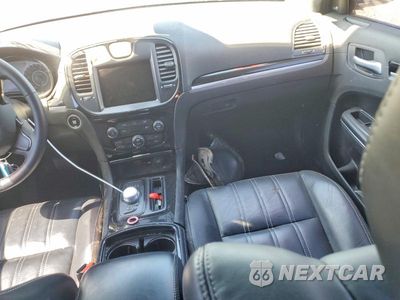 Zdjęcie 15 z 24 samochodu: 2018 CHRYSLER 300 300S VIN:2C3CCABG7JH249451 - miniatura