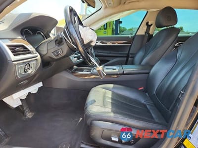 Zdjęcie 7 z 12 samochodu: 2019 BMW 740 XI VIN:WBA7E4C58KGV28536 - miniatura
