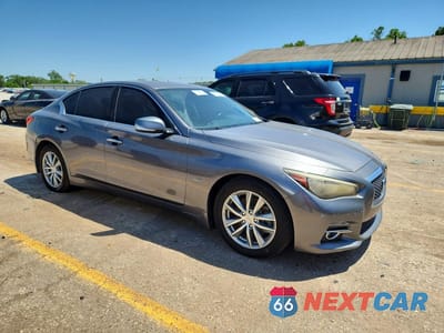 Czwarte zdjęcie samochodu z boku: 2016 INFINITI Q50 3.0T PREMIUM VIN:JN1EV7APXGM300839 - miniatura