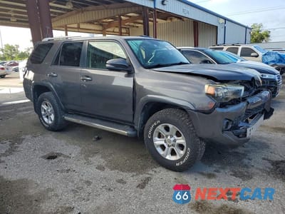Czwarte zdjęcie samochodu z boku: 2018 TOYOTA 4RUNNER SR5 PREMIUM VIN:JTEBU5JR7J5577082 - miniatura
