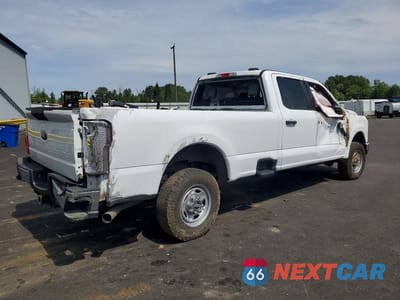 Trzecie zdjęcie samochodu z tyłu: 2024 FORD F250 SUPER DUTY VIN:1FT7W2BA8RED47123 - miniatura