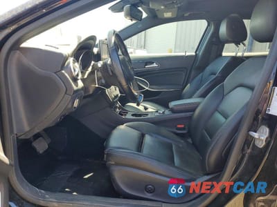Zdjęcie 7 z 13 samochodu: 2016 MERCEDES-BENZ GLA 250 VIN:WDCTG4EBXGJ234705 - miniatura
