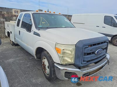 Czwarte zdjęcie samochodu z boku: 2015 FORD F250 SUPER DUTY VIN:1FT7X2A69FEC15185 - miniatura